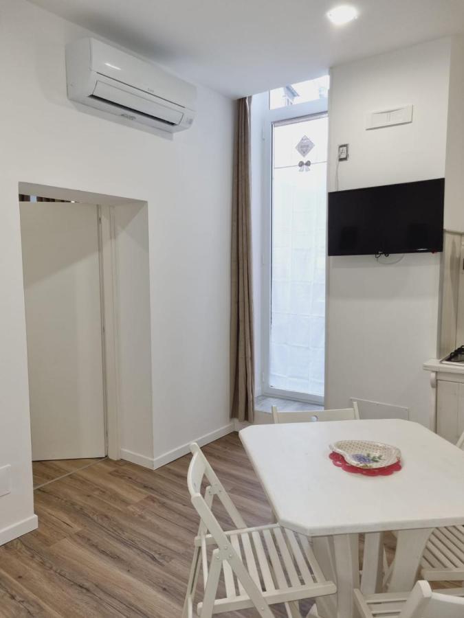 Il Centro Guest House Naples Exterior photo